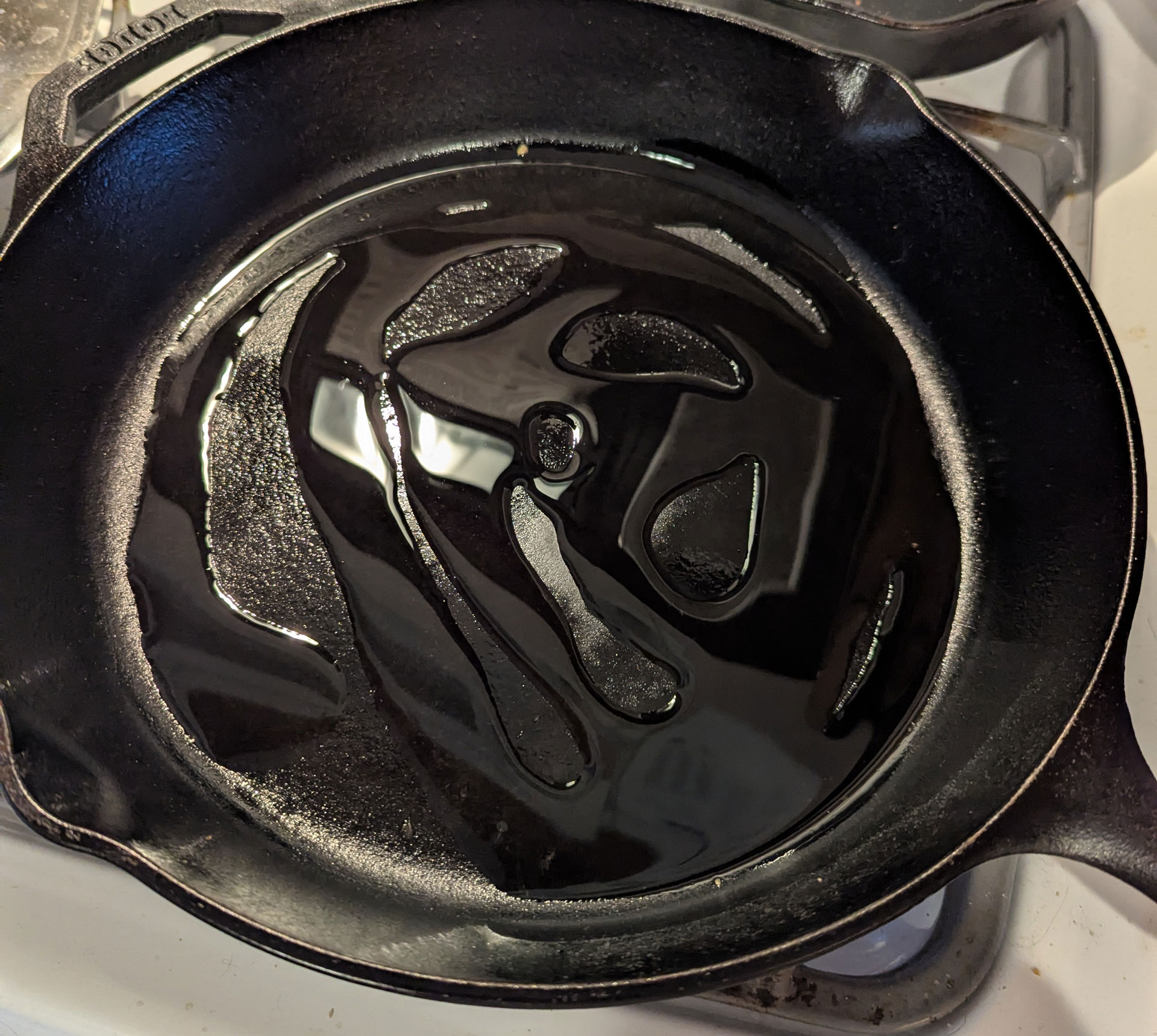 A pan with olive oil